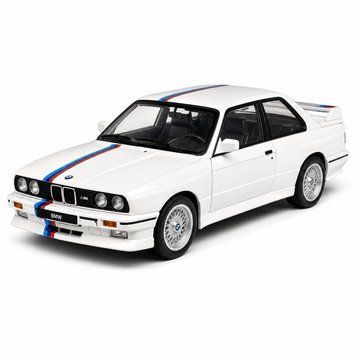 Масштабна металева модель BMW E30 1:24 &mdash; деталізована копія легендарного спортивного седана, який став справжньою іконою серед шанувальників автомобілів BMW та класичних моделей 10022 фото
